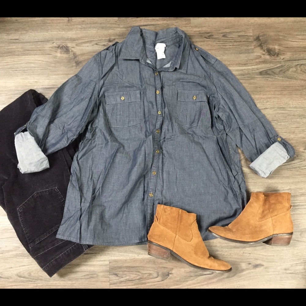 NWOT Chambray blouse